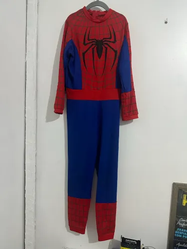 Fantasia homem aranha 