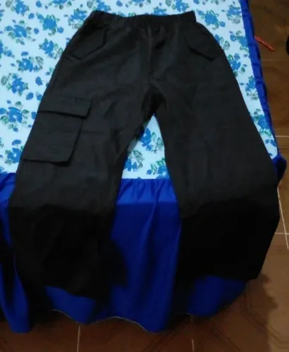 Calça preta cargo 