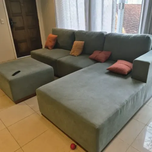 Sofá verde com Chaise