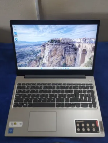 Lenovo Idea pad 3i ( Estado de novo)