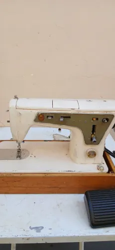 Máquina de costura