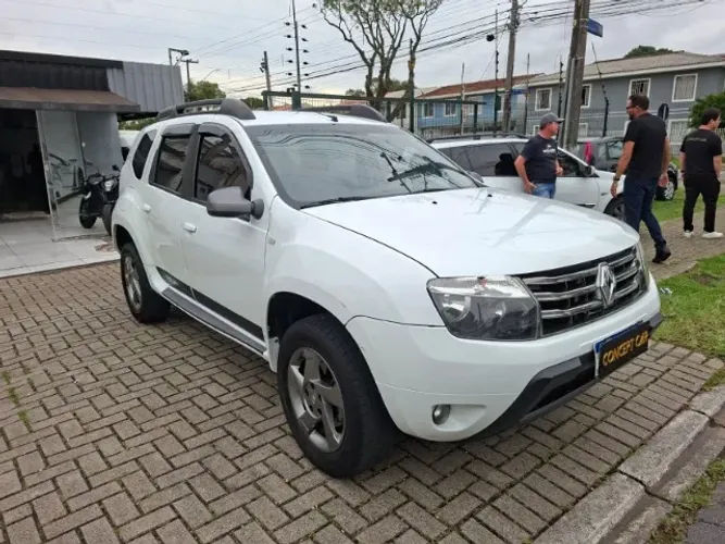Renault Duster Dynamique 2.0 Hi-flex 16V Aut. 2015