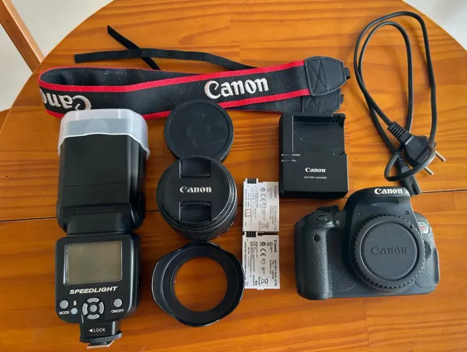 Câmera T5i Canon e complementos