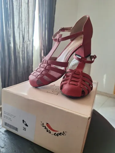 Sandália Lolita Pimenta - Pump Média Tramê Couro Floater Rubi