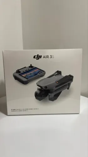 Drone DJI Air 3S Combo com Tela lacrado
