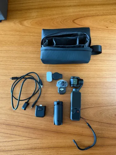 Câmera Dji Osmo Pocket 4 Creator Combo 4k Gimbal (dji220)