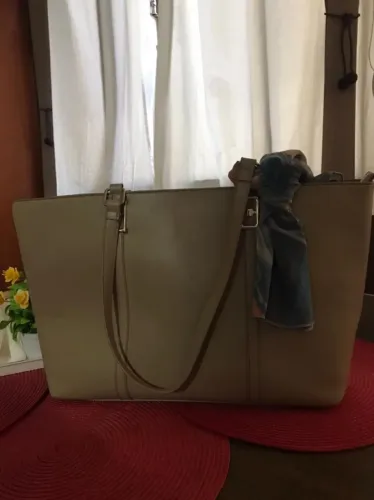 Bolsa feminina nova