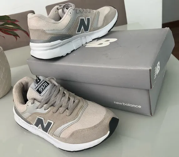 Tênis New Balance 39 primeira linha praticamente zero