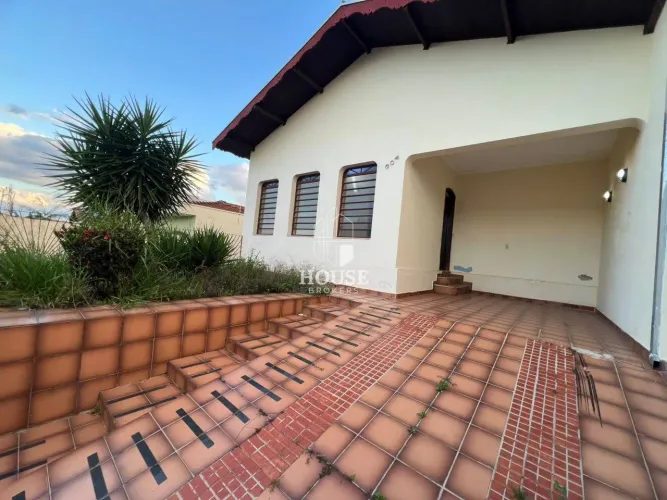 Casa com 4 dormitórios para alugar, 190 m² por R$ 1.867,25/mês - Jardim Planalto Verde - M