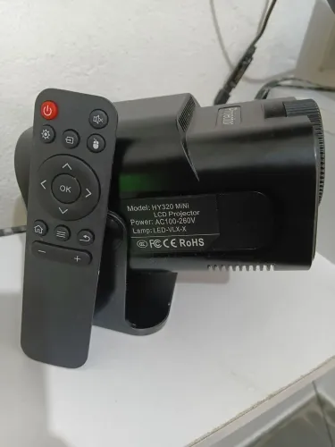 Projeto Hy320 Smart TV Android 11 WiFi6 Lumens Full HD 4K Mini Projeto Portátil