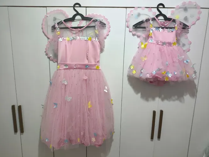 Vestido temático borboletas