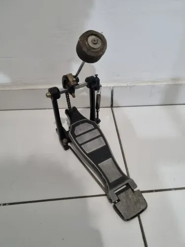 Pedal de bateria simples