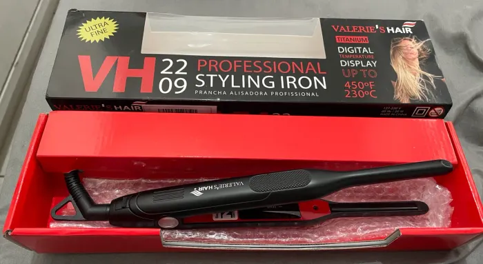 Chapinha Valerie?s Hair Nano Titânio Profissional preto/vermelho