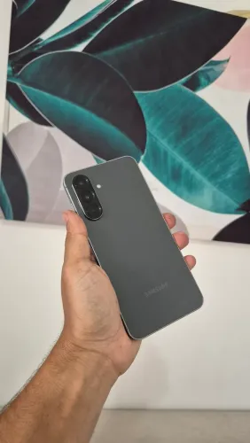 A56 128GB c/ capinha e carregador