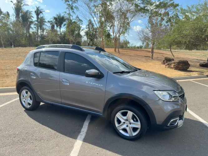 Renault Stepway Zen Flex 1.6 16V Mec. 2021