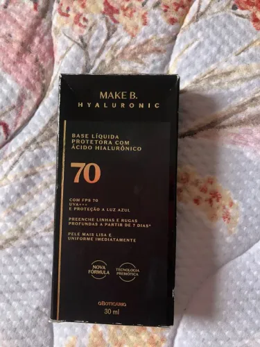 Make B. Base Líquido Protetora Hyaluronic70.