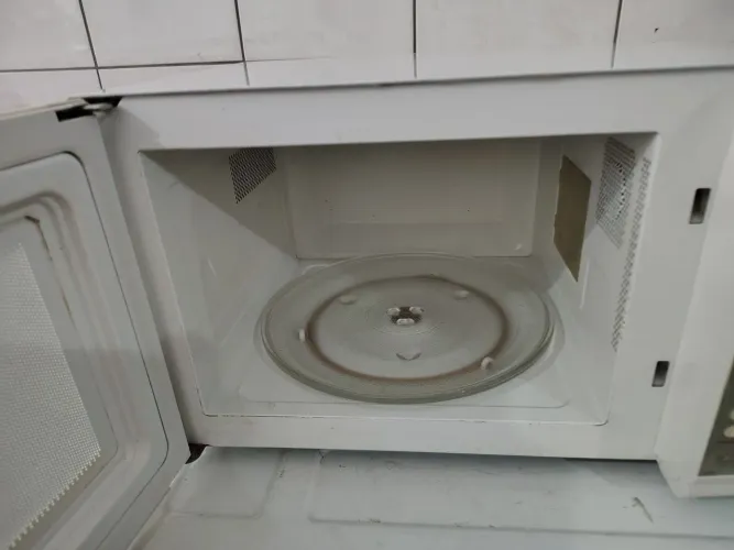Microondas Electrolux MEF41 31L