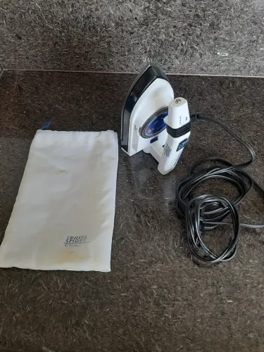 Ferro de passar portátil Travel Smart by Franzus, modelo LT-15, com alça dobrável, bivolt