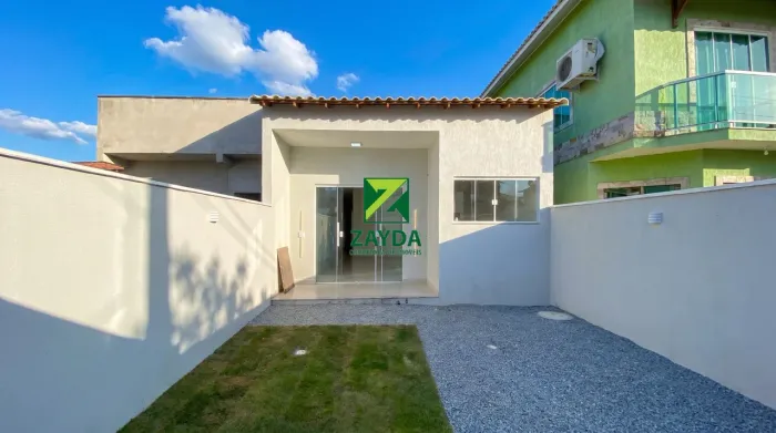 Imperdível oportunidade: IMÓVEL LINEAR COM 03 QUARTOS E QUINTAL, COM RGI, Use o seu FGTS.