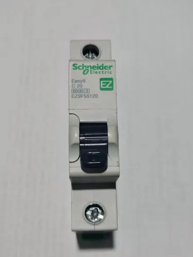 DISJUNTOR MONOFÁSICO C20A SCHNEIDER EASY9