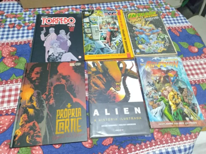 Lote hqs de 6 edições Panini,pn, Excelsior