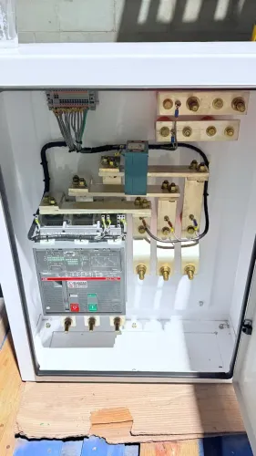 Quadro c/ Disjuntor ABB Sace Tmax 800 Novo