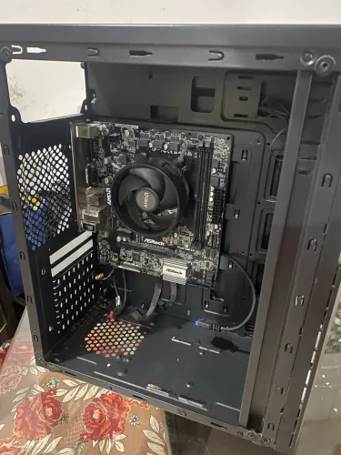 CPU Ryzen 3 3200g + Placa Mãe A320 ASRock + Gabinete