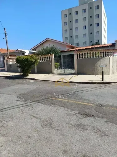 CASA COM 145² A VENDA NO JARDIM YPIRANGA