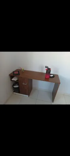 Mesa / escrivaninha