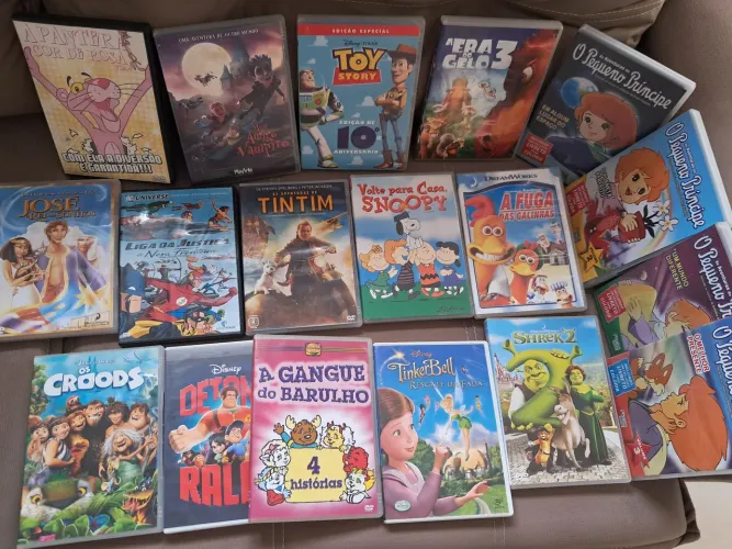 DVD Filmes 18 Clássicos Infantis A Fuga das Galinhas Liga da Justiça e Outros 