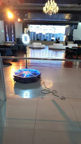 Plataforma 360 Led com Ring Light e Celular