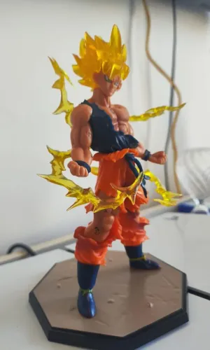 Bonecos de ação Goku