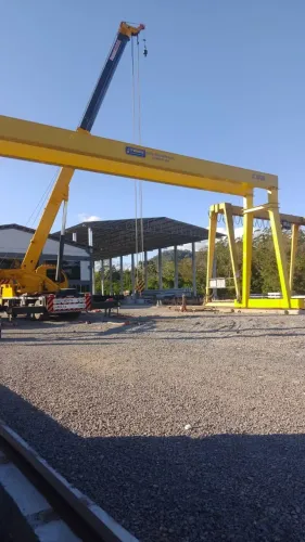 Pórtico Rolante 20 Ton | Vão 20m | NR12 e NBR 8400 | Fabricante SC