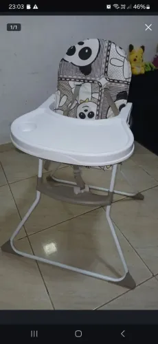 Cadeirinha de alimentação