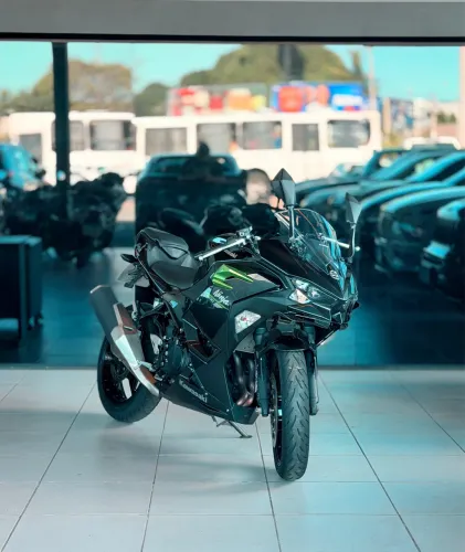 NINJA 500 ABS 2025 