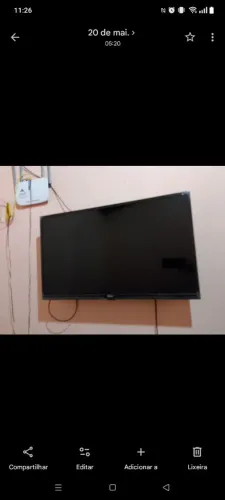 TV 32 Polegadas bem conservada, defeito que não sai a imagem só sai áudio