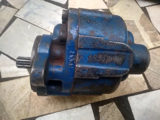 Bomba hidráulica e tomada de força