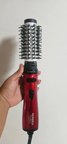 Escova modeladora e secadora