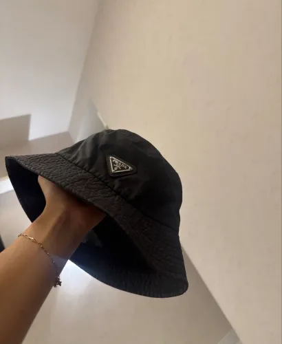 Bucket Prada