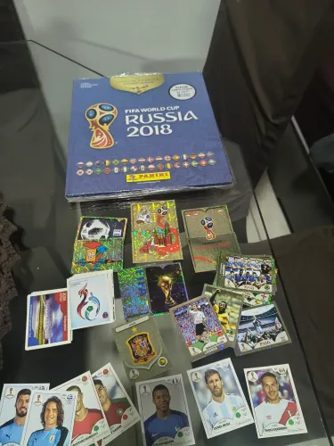 Álbum capa dura copa do mundo 2018 + ser completo de figurinhas + atualização 