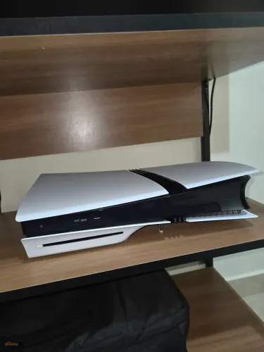 Vendo PS5 Pro 2TB impecável + Jogos Incríveis!