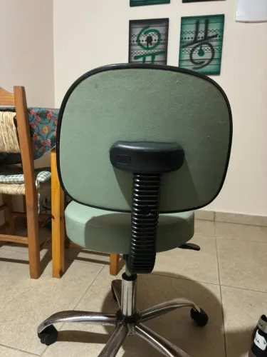 Cadeira mocho giratório