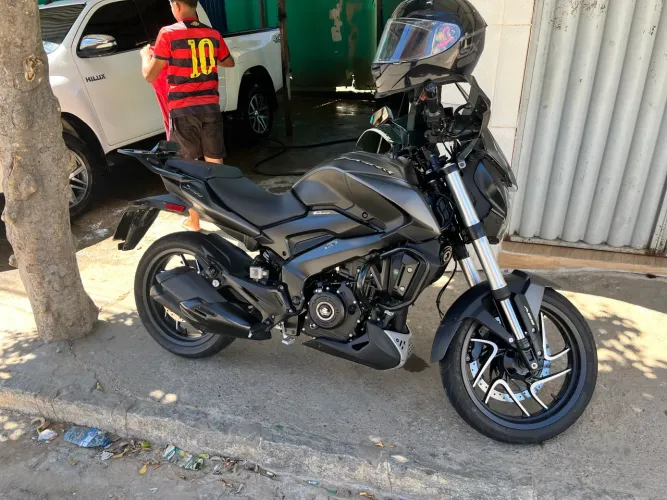 Dominar 400 Bajaj 