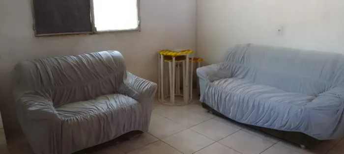 Vende-se casa linda