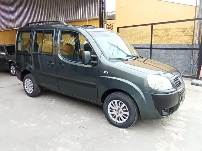 Fiat Doblo Essence 1.8 Flex 16V 5P 2014