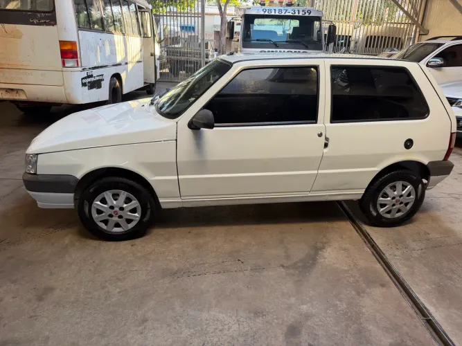 Fiat Uno Mille 1.0 Fire/ F.flex/ Economy 2P 2013