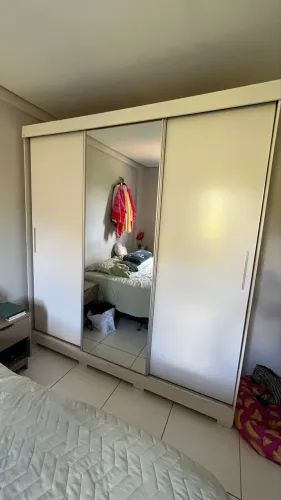 Guarda-Roupa Bartira Ventura com Espelho