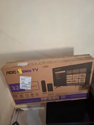 Smart Tv 32"AOC Roku TV ainda lacrada
