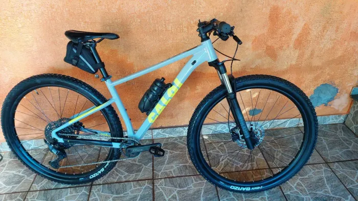 Bicicleta Caloi Explorer Expert 