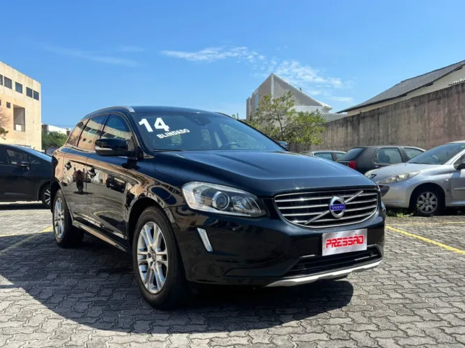 Volvo XC-60 XC 60 T-5 Dynamic 2.0 FWD Turbo Gasolina 4P AUT 2014